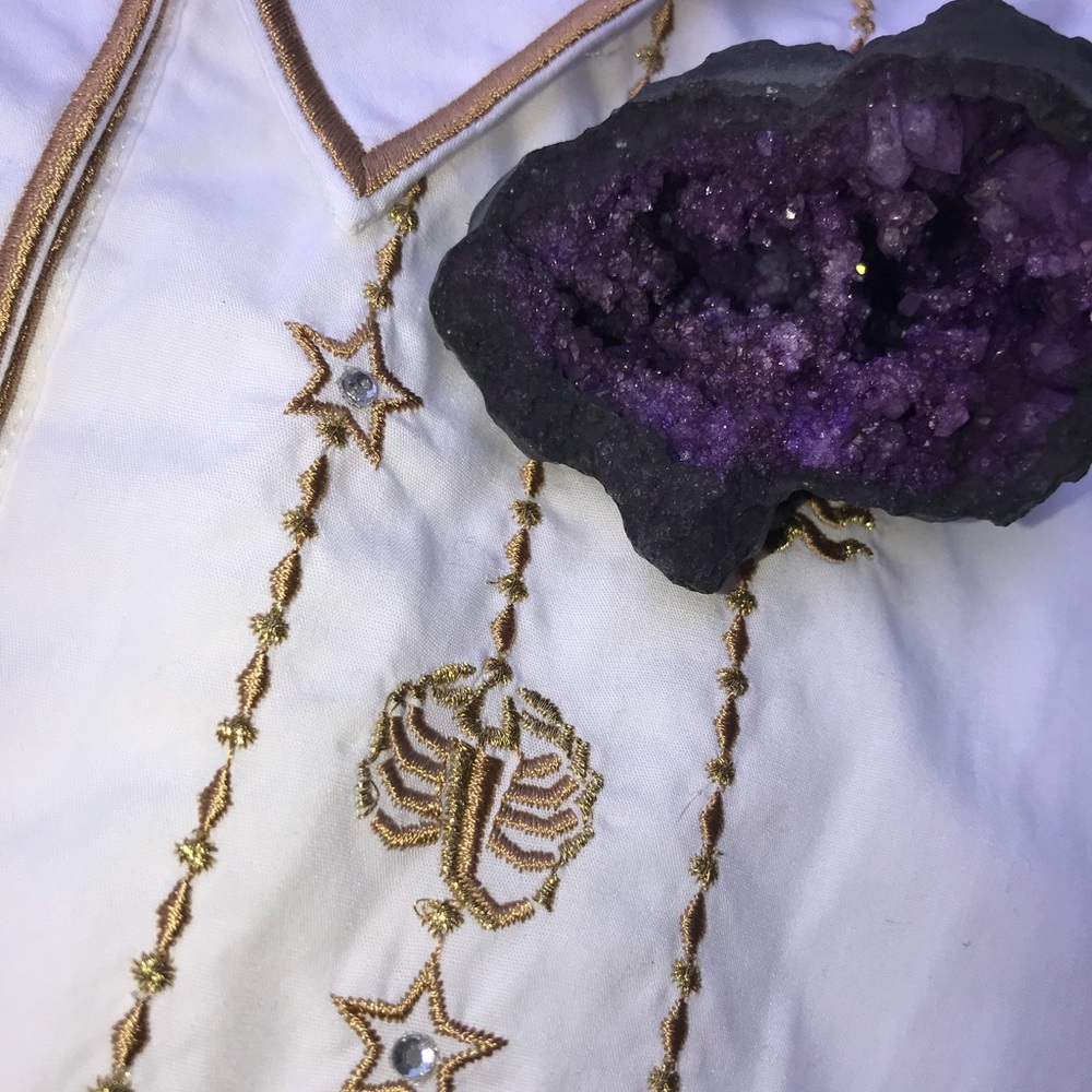 Rare Zodiac Shirt!🌙✨💫